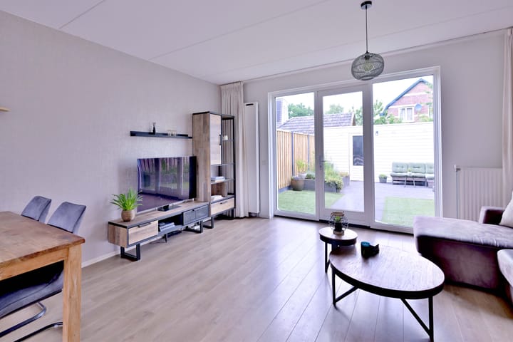 Photo 3 of Prinses Alexiahof 16