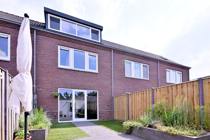 Foto 29 van Prinses Alexiahof 16