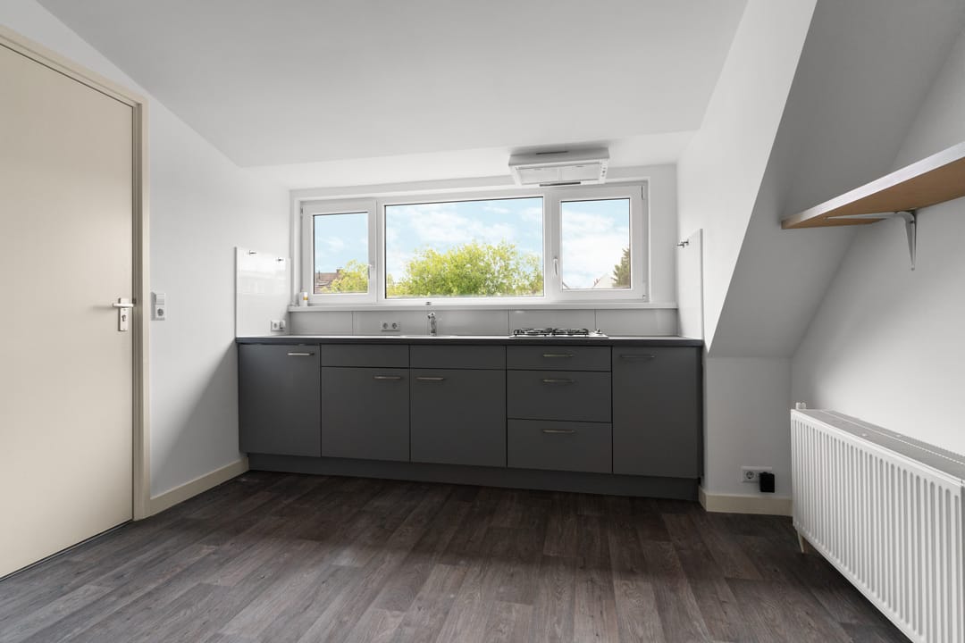 Foto 2 van Van Hasseltstraat 6-3