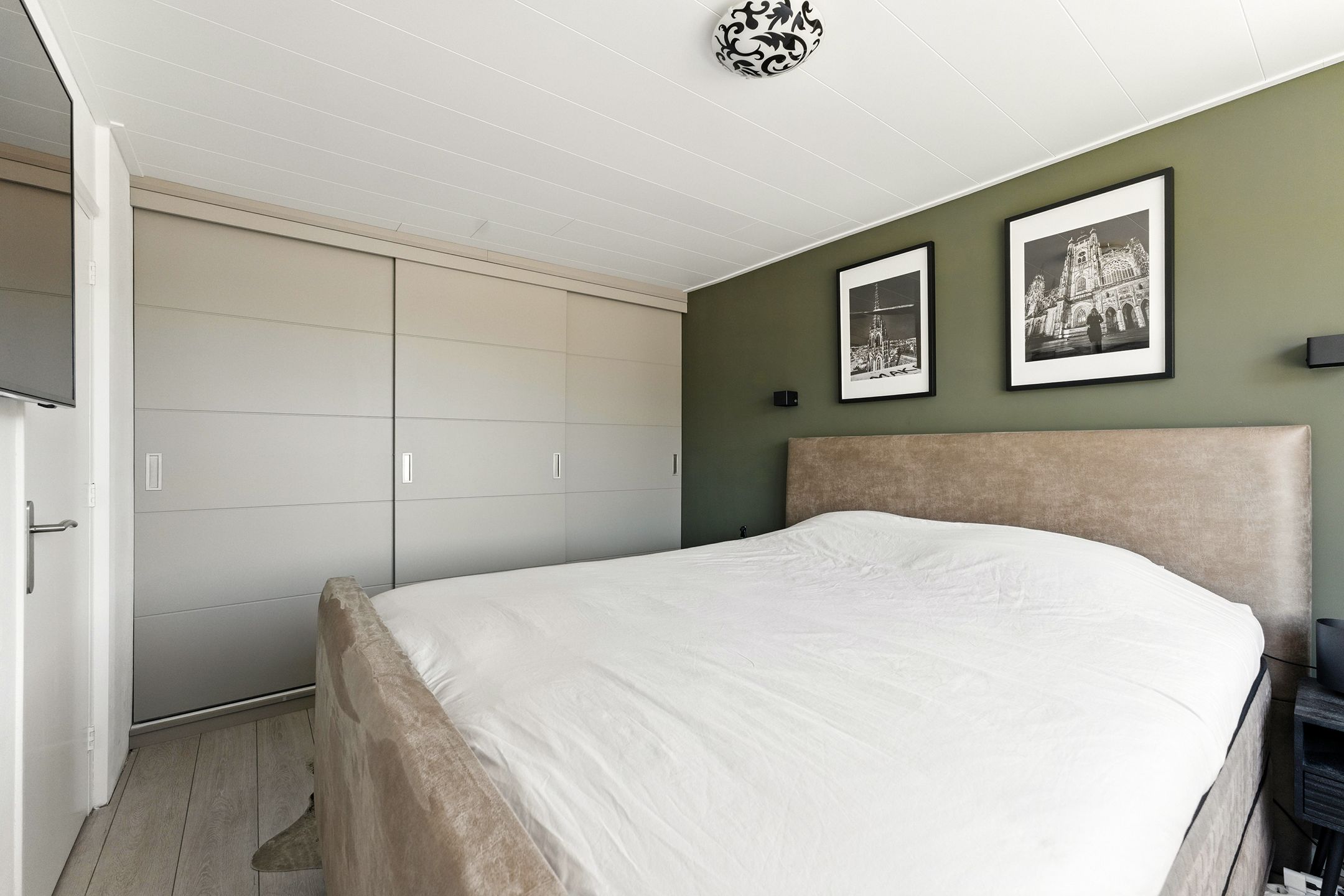 Foto 18 van Admiraal de Ruyterlaan 30