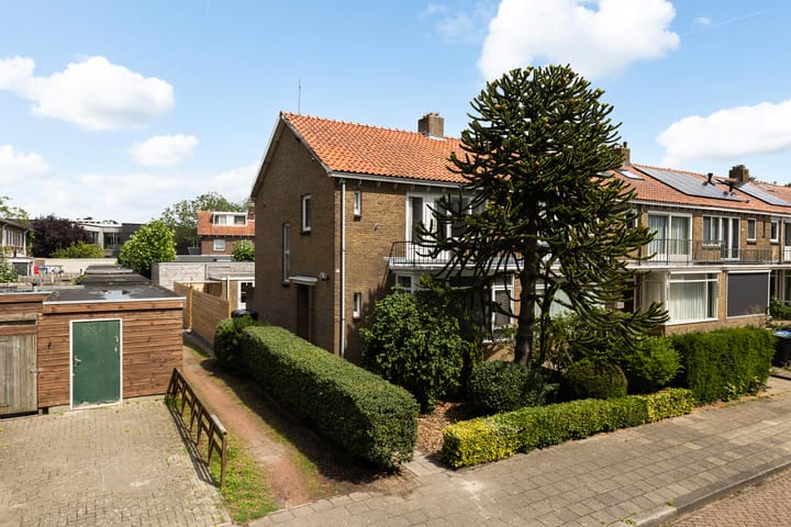 Foto 1 van Dennenstraat 110