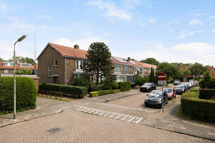 Foto 7 van Dennenstraat 110