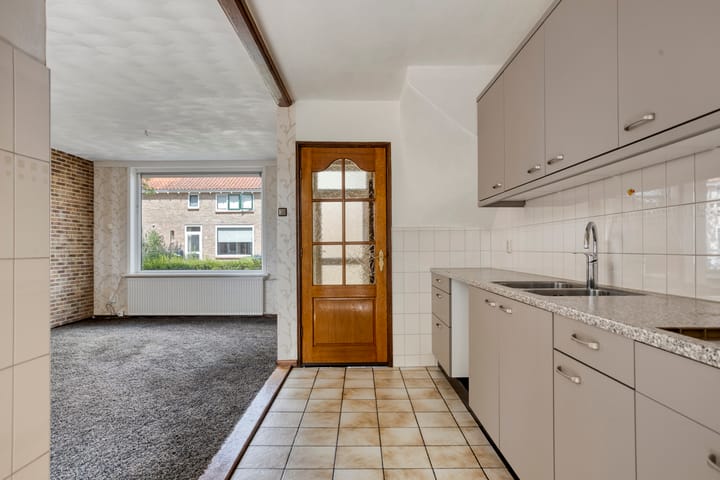 Foto 15 van Trompstraat 63