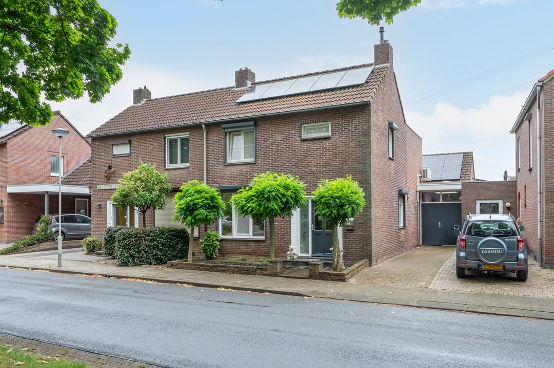 Foto 1 van Sterre der Zeeplein 4