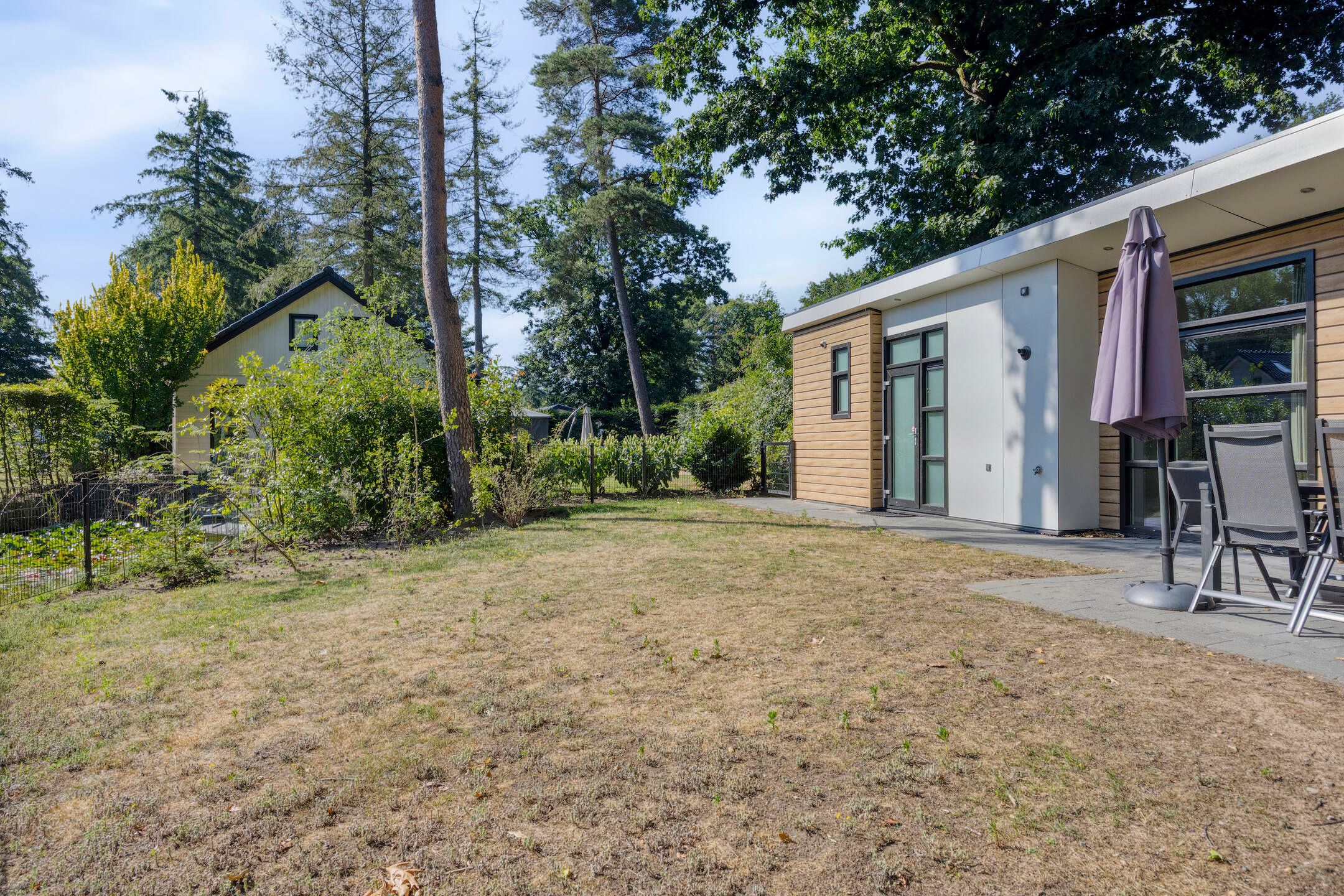 2-bedroom freehold villa in Ede — photo 3 of 5