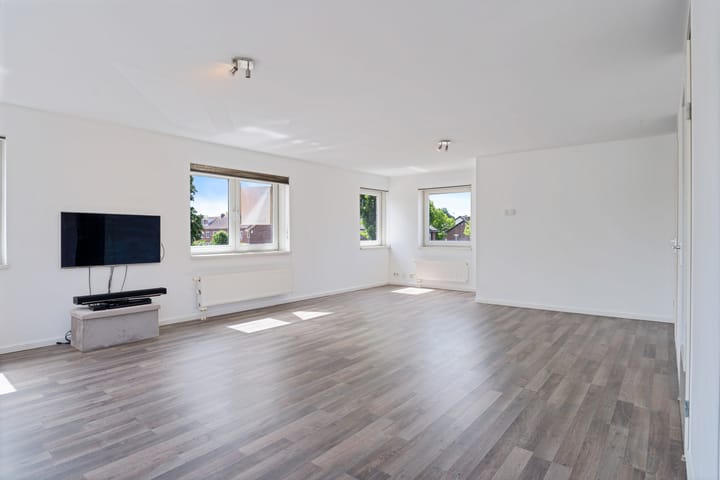 Photo 14 of Koningin Julianastraat 26