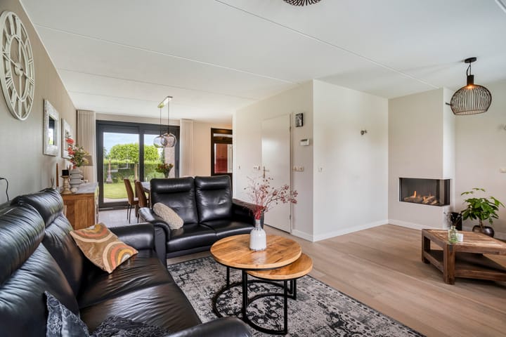 Foto 8 van Meester Theelenstraat 21