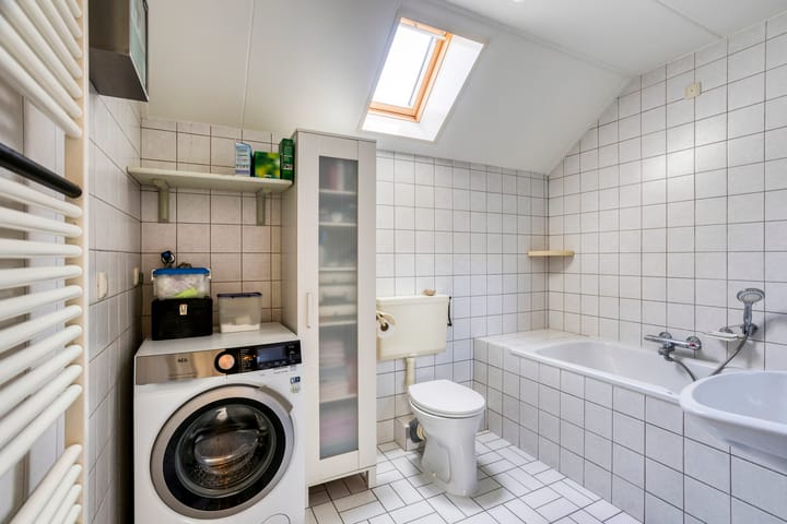 Foto 24 van Meester Theelenstraat 21