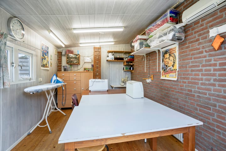 Foto 34 van Meester Theelenstraat 21