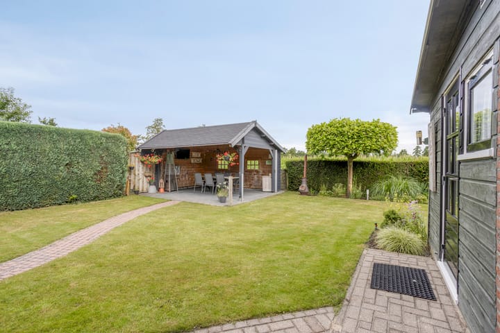 Foto 36 van Meester Theelenstraat 21