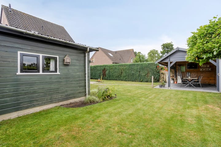 Foto 39 van Meester Theelenstraat 21