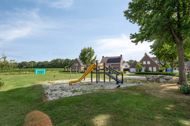 Foto 45 van Meester Theelenstraat 21