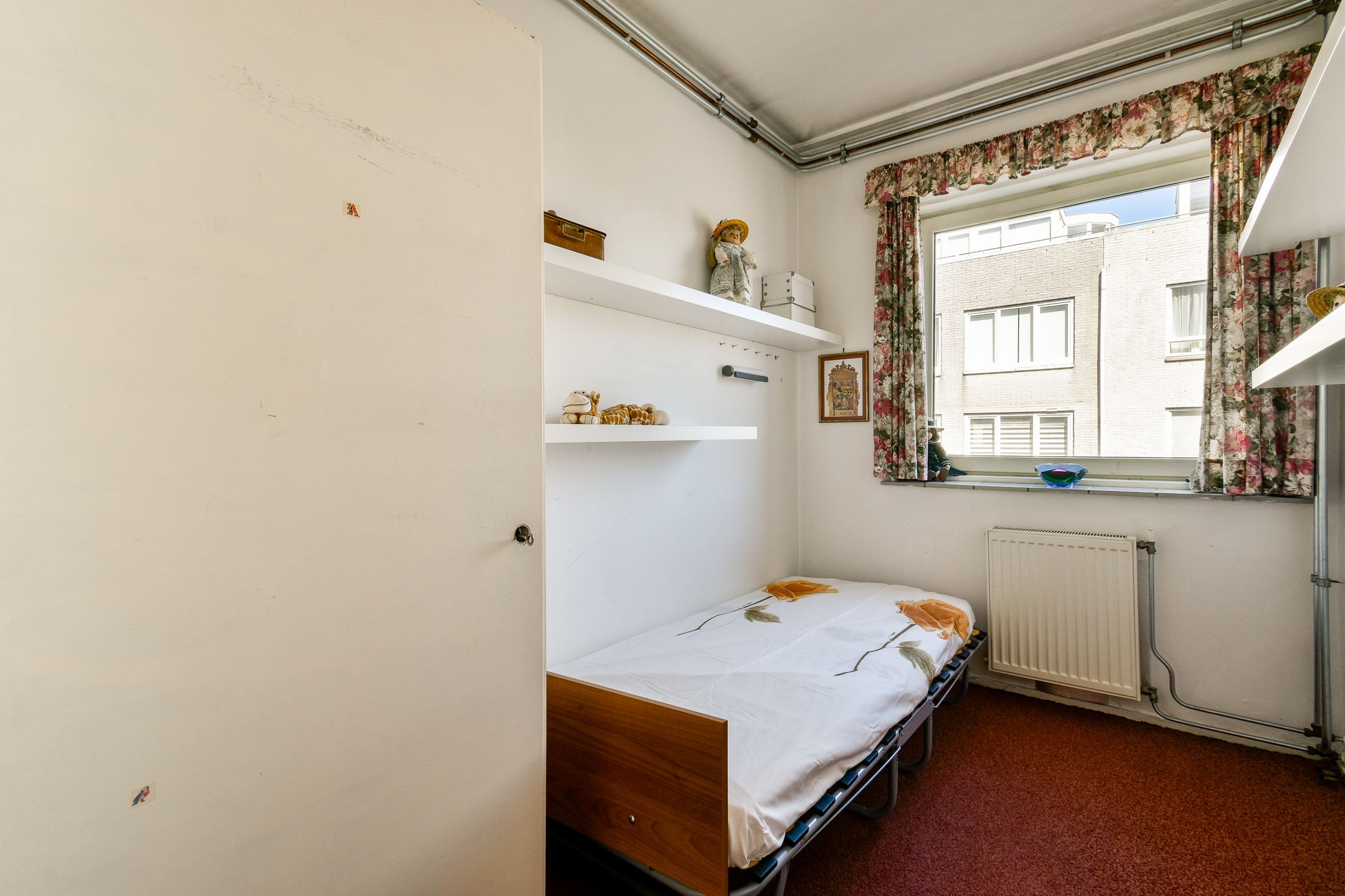 Photo 21 of de Ruyterstraat 8-F1