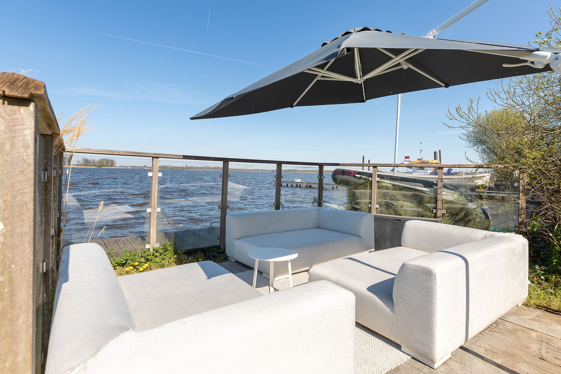 Photo 33 of Nieuw-Loosdrechtsedijk 280