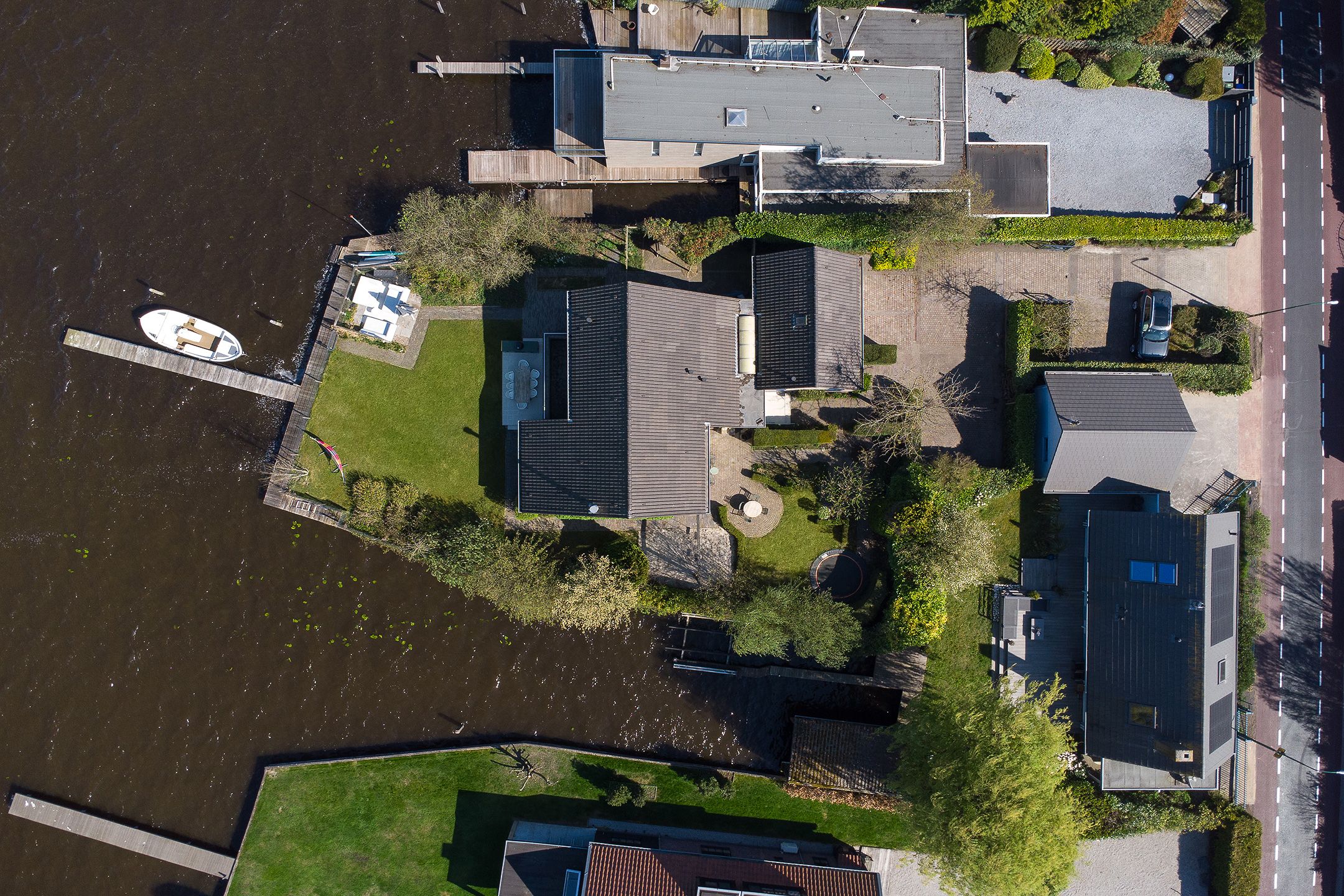 Photo 36 of Nieuw-Loosdrechtsedijk 280