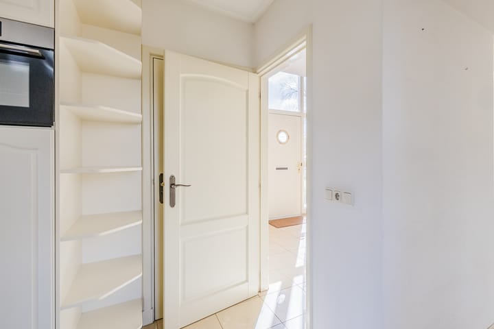 Foto 16 van Esweg 111