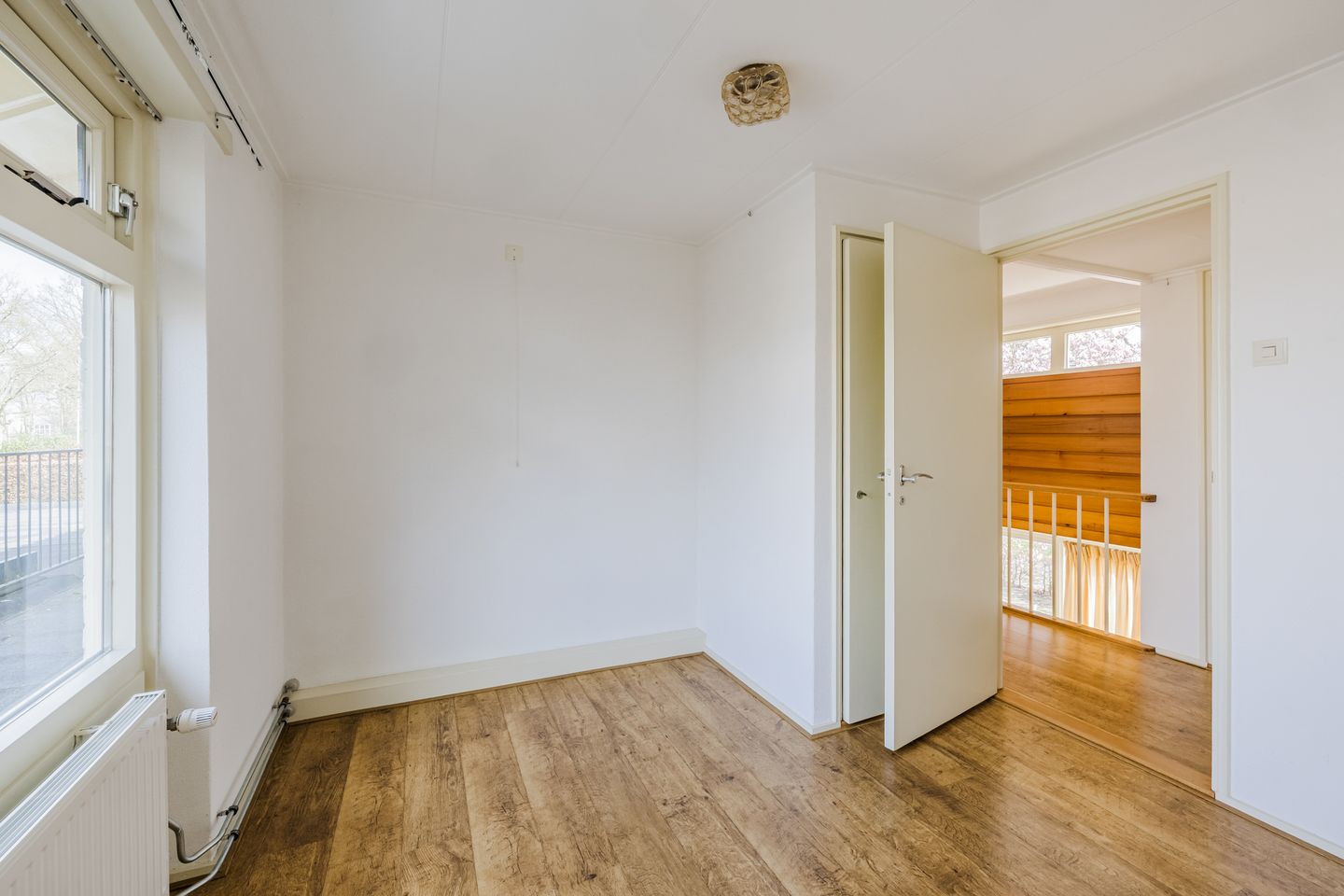 Foto 34 van Esweg 111