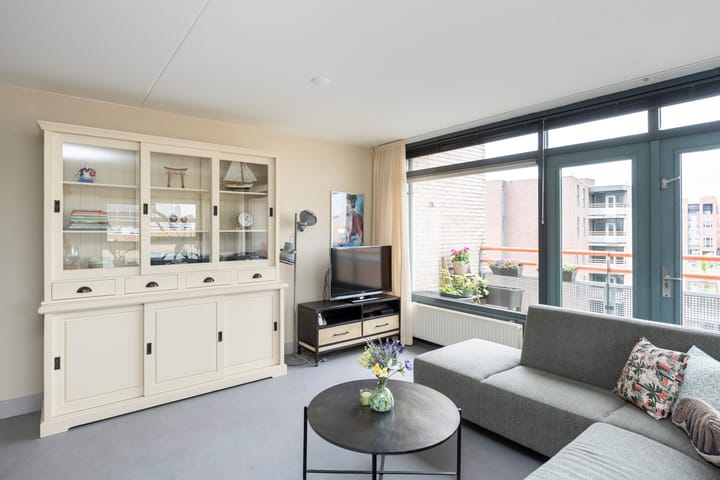 Foto 9 van Bremenstraat 137