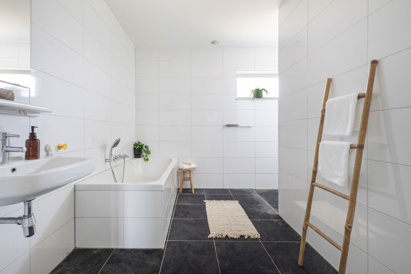 Photo 5 of Egbert van Drielststraat 4