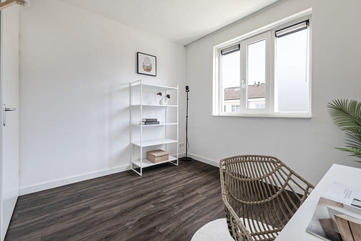 Foto 27 van Egbert van Drielststraat 4