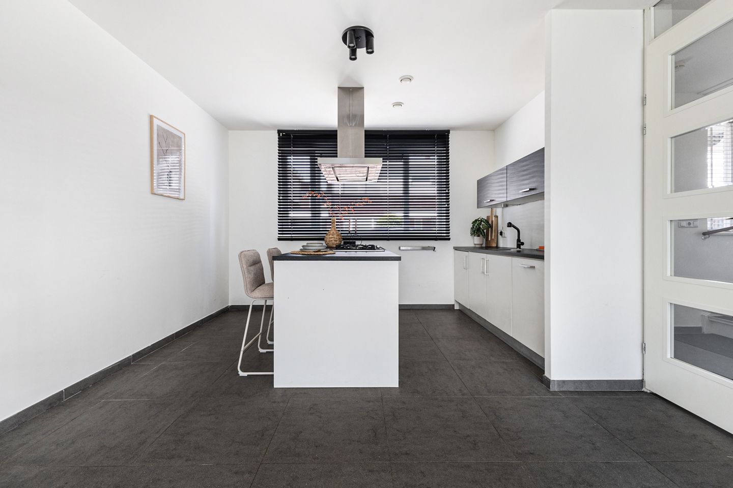 Photo 14 of Egbert van Drielststraat 4