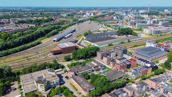 Foto 28 van Dahliastraat 14