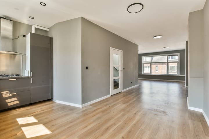 Foto 15 van Bas Jungeriusstraat 74-C