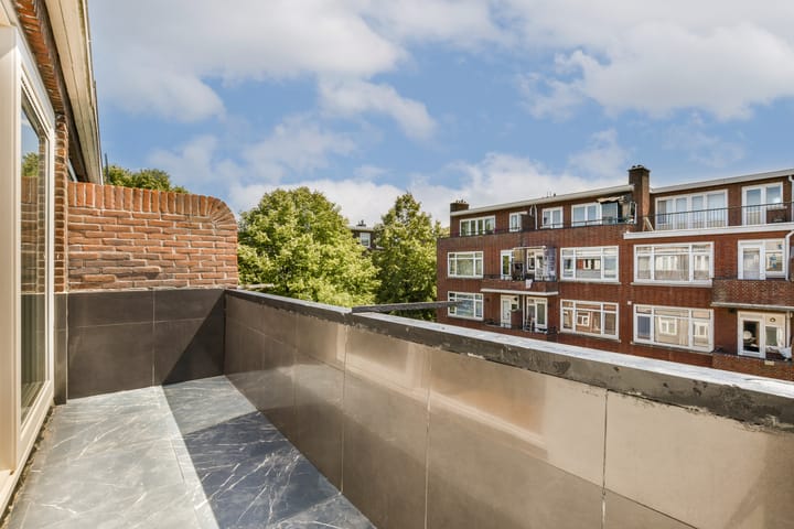 Foto 30 van Bas Jungeriusstraat 74-C