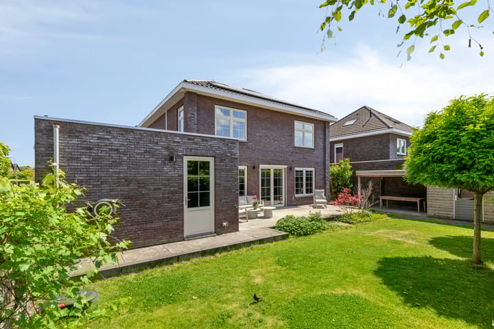 Foto 5 van Spinnewiel 8