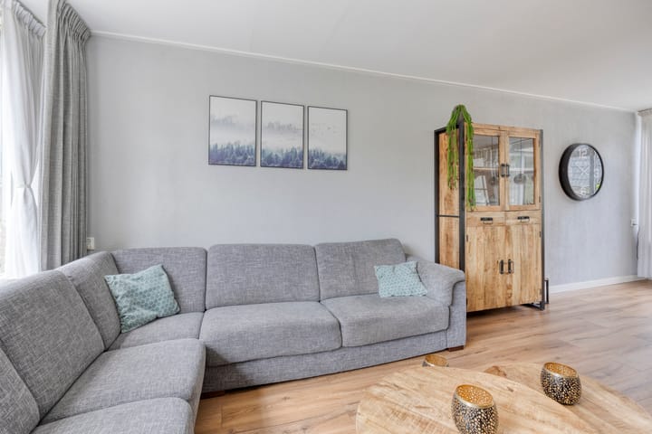 Photo 6 of Zwaluwstraat 28