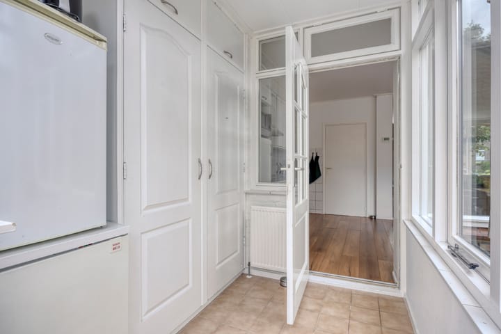 Photo 17 of Zwaluwstraat 28