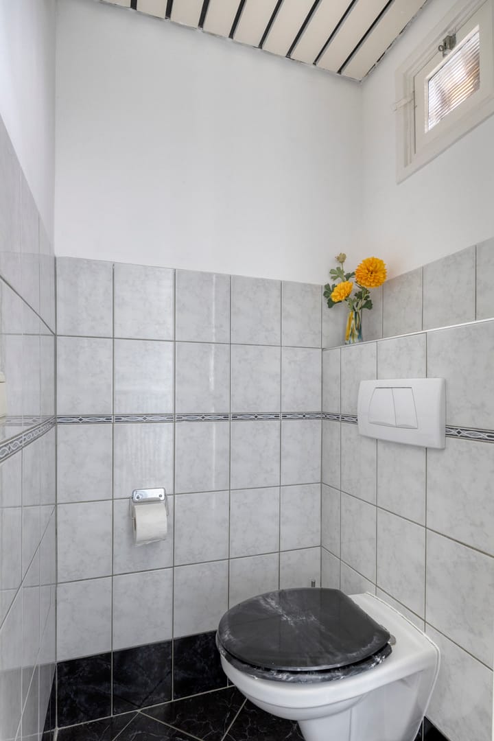 Photo 18 of Zwaluwstraat 28