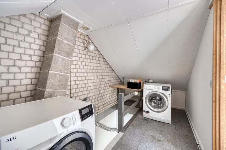 Photo 28 of Zwaluwstraat 28