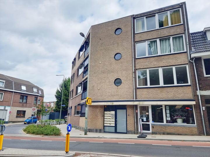 Foto 1 van Kerkraderstraat 3-A