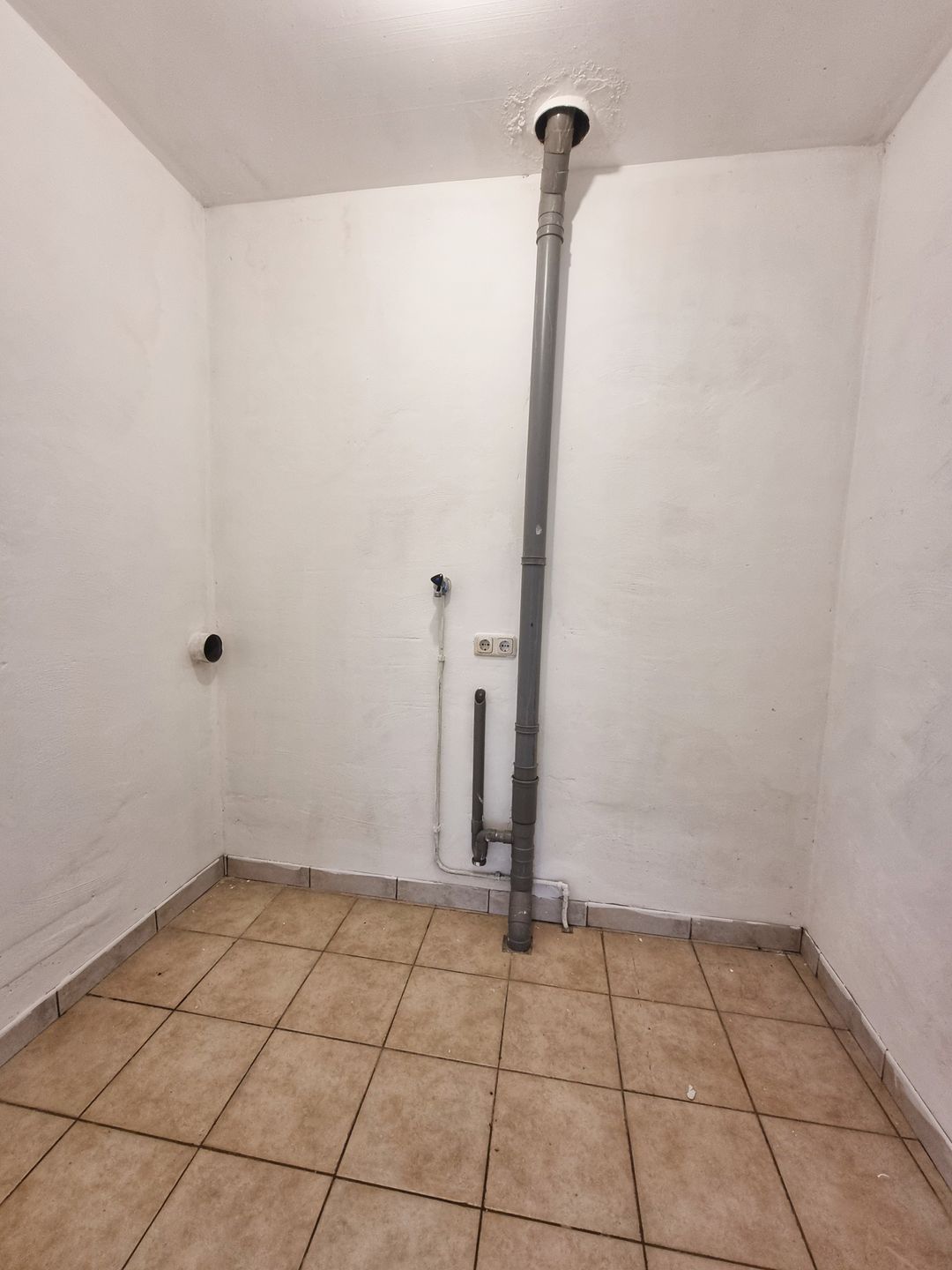 Photo 7 of Kerkraderstraat 3-A