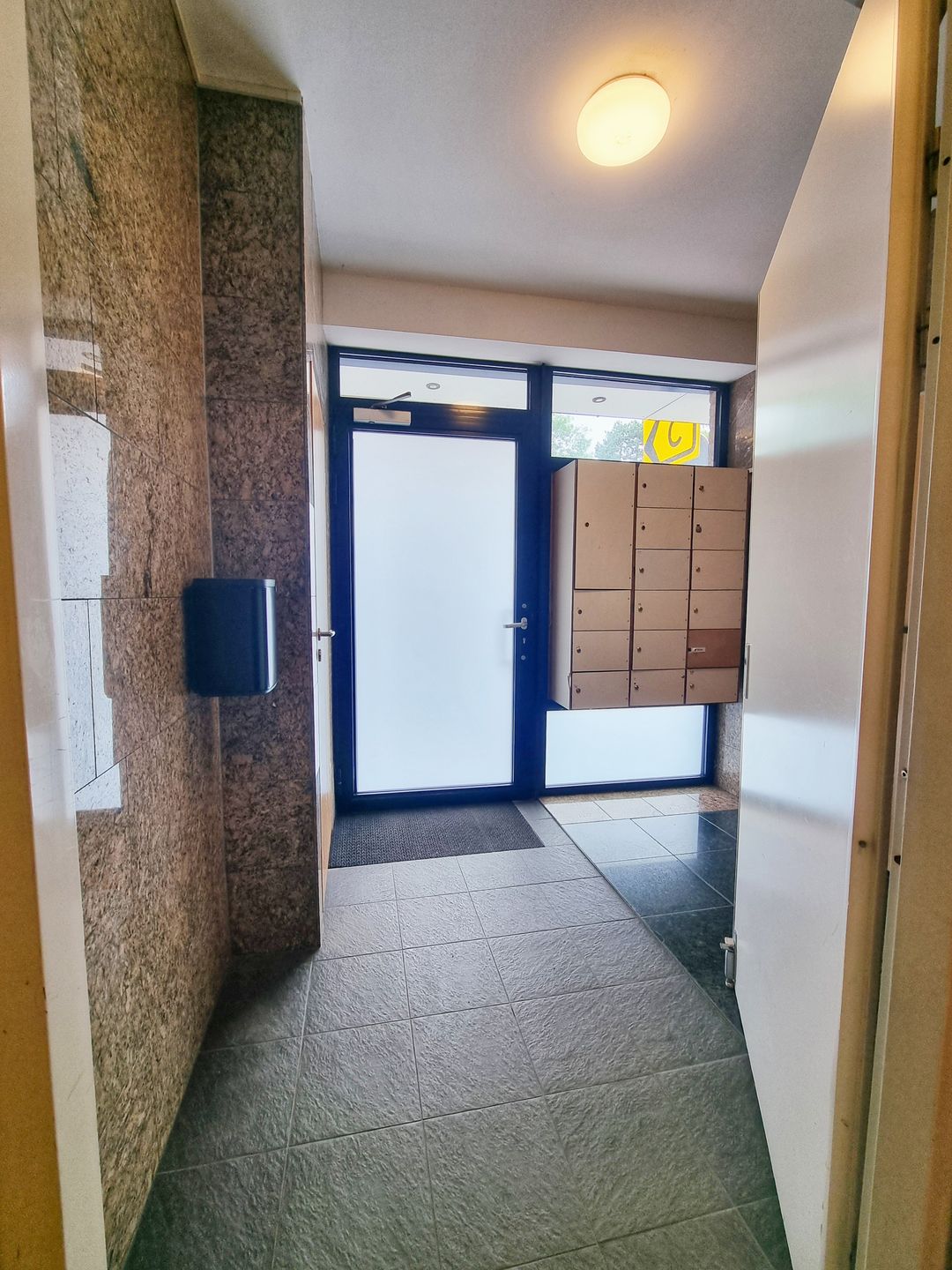 Photo 2 of Kerkraderstraat 3-A