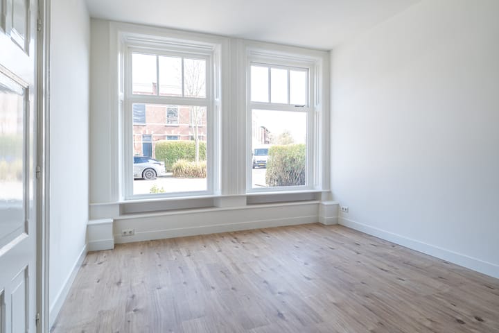 Photo 8 of Johan Willem Frisostraat 18