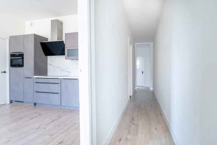 Photo 10 of Johan Willem Frisostraat 18