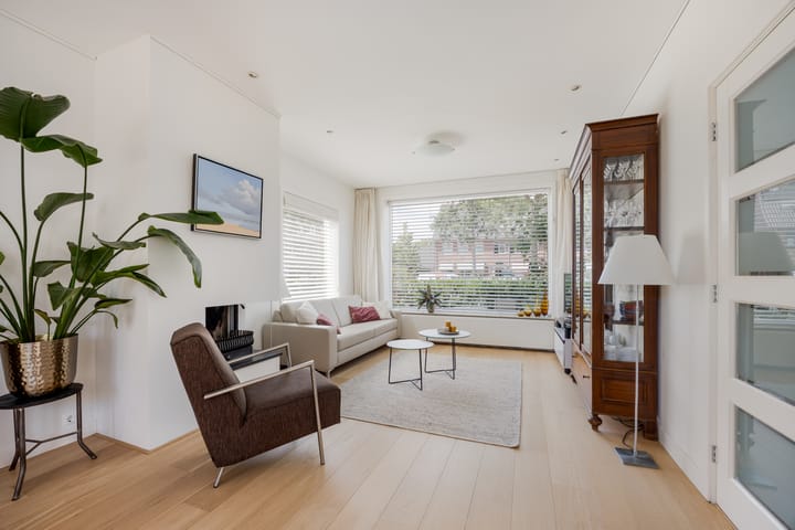 Foto 4 van Van Riebeecklaan 27