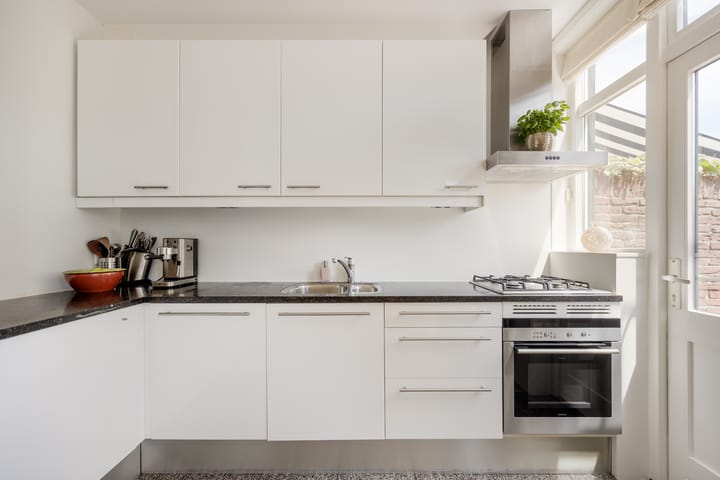 Foto 12 van Van Riebeecklaan 27