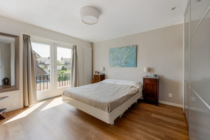 Foto 15 van Van Riebeecklaan 27