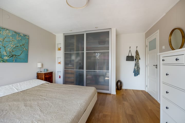 Foto 16 van Van Riebeecklaan 27