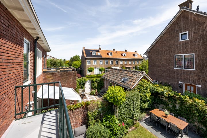 Foto 17 van Van Riebeecklaan 27