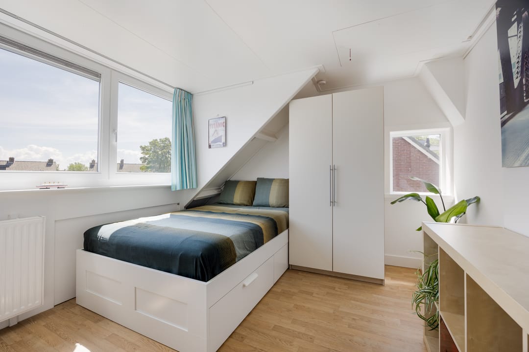 Foto 22 van Van Riebeecklaan 27