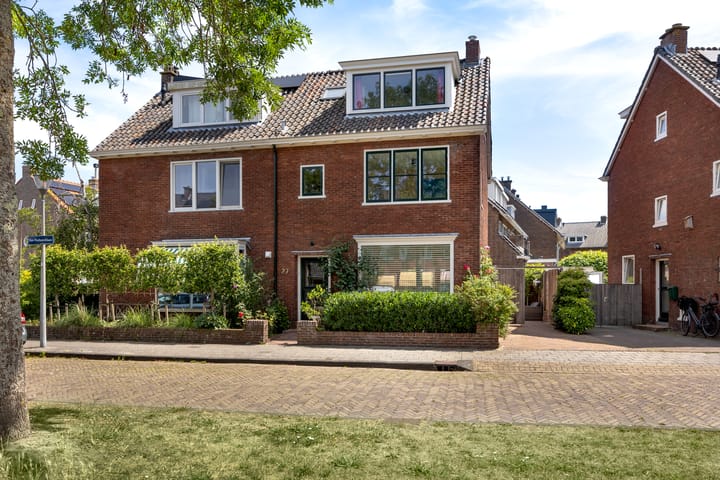 Foto 24 van Van Riebeecklaan 27