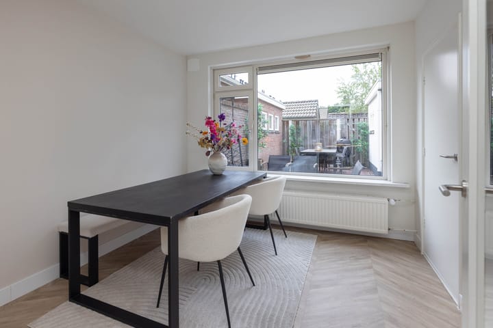 Foto 8 van Theresiastraat 6