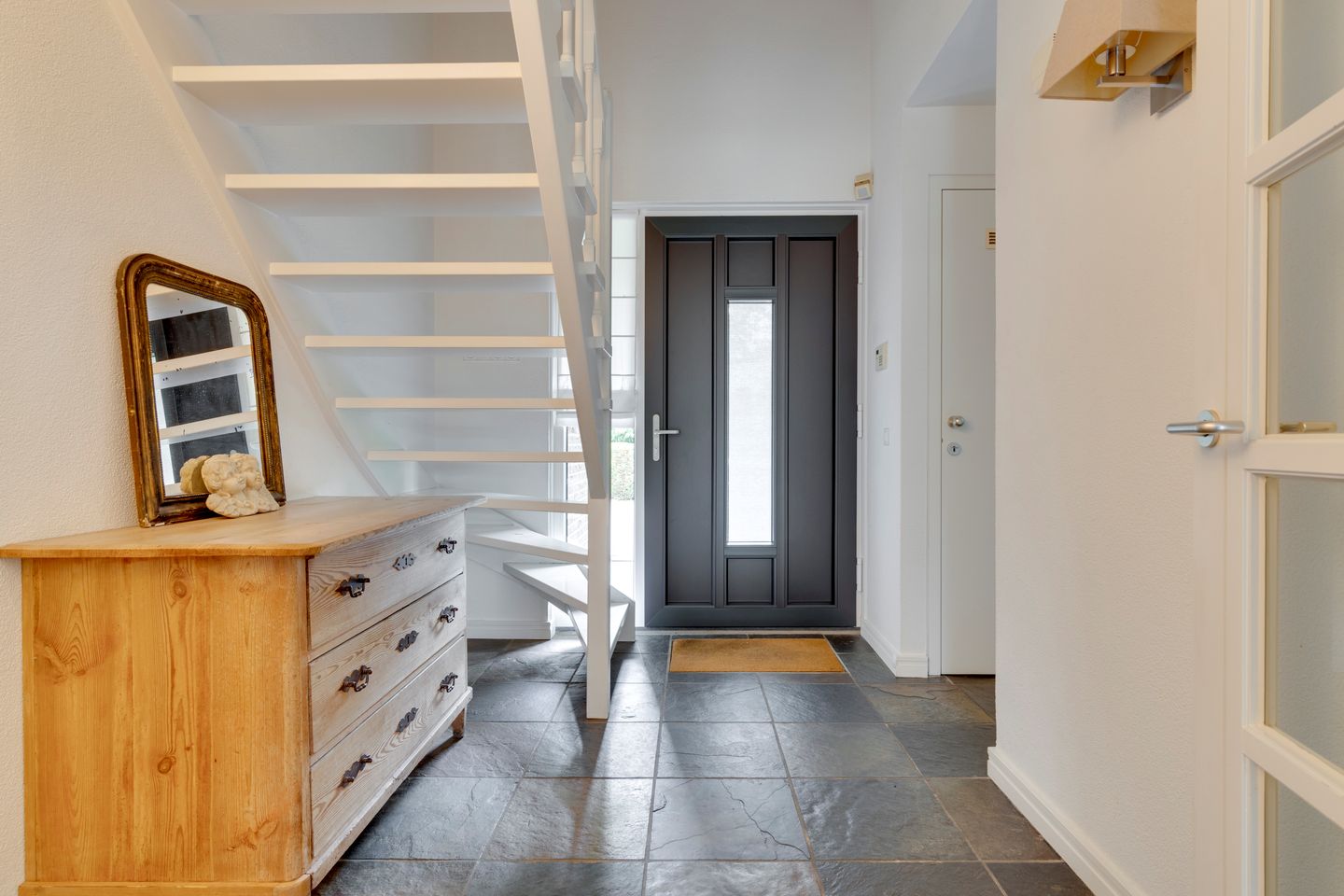 Foto 5 van Hoveniersstraat 9