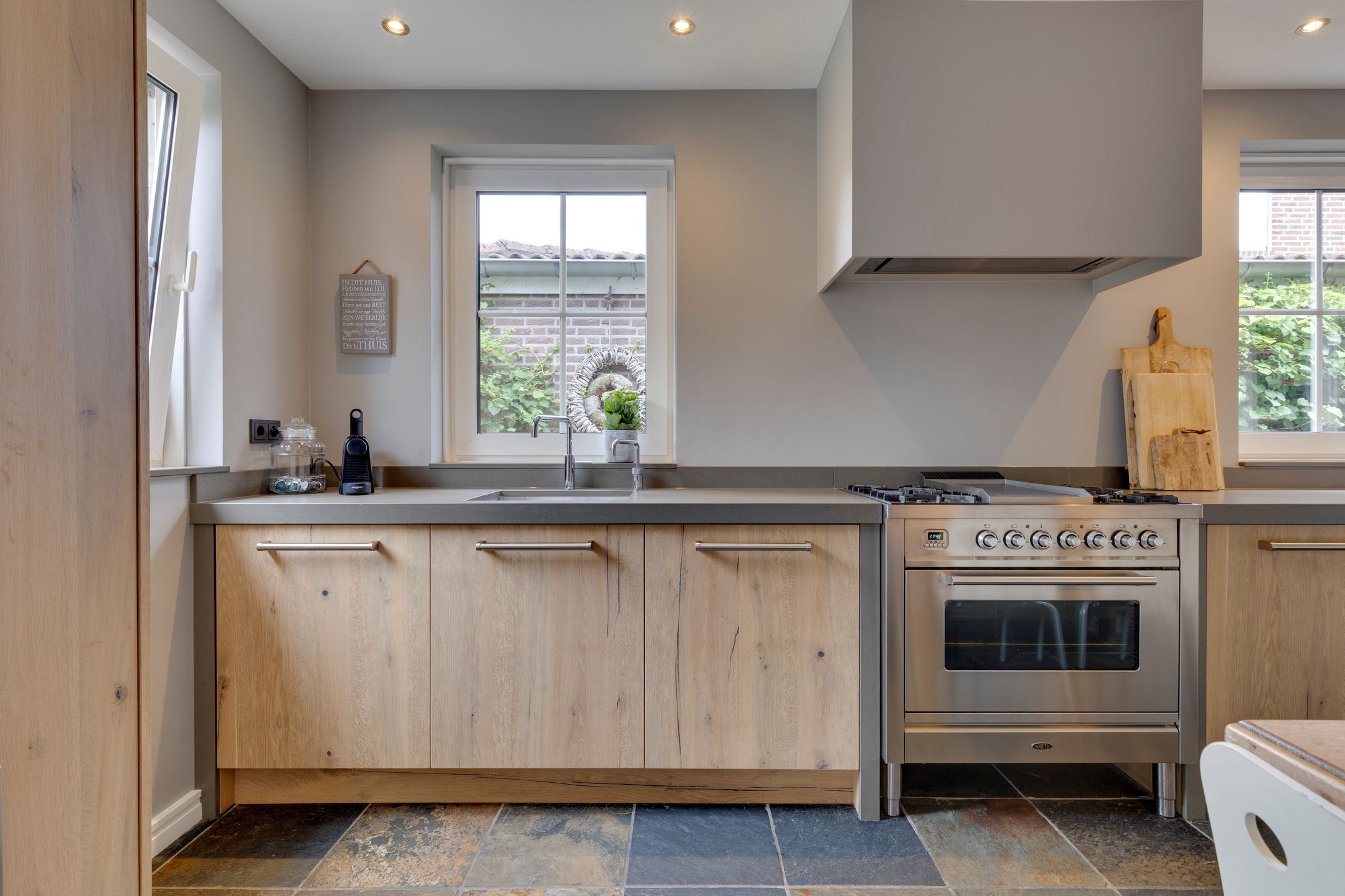 Foto 18 van Hoveniersstraat 9