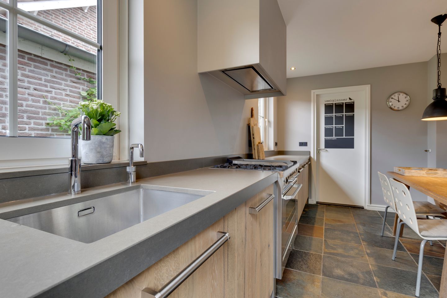 Foto 19 van Hoveniersstraat 9