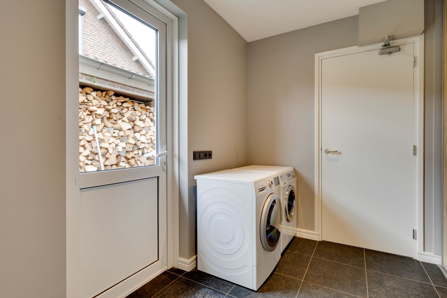 Foto 25 van Hoveniersstraat 9